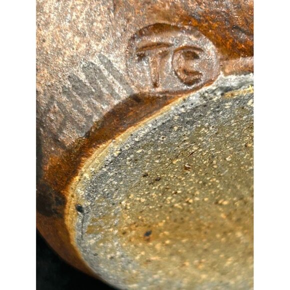 Vintage Handcrafted TC Pottery Wall Pocket Vase With Abstract Floral‎ Design - Picture 6 of 6